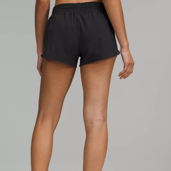 Like NEW Lululemon Hottie Hot Shorts - Picture 5 of 11